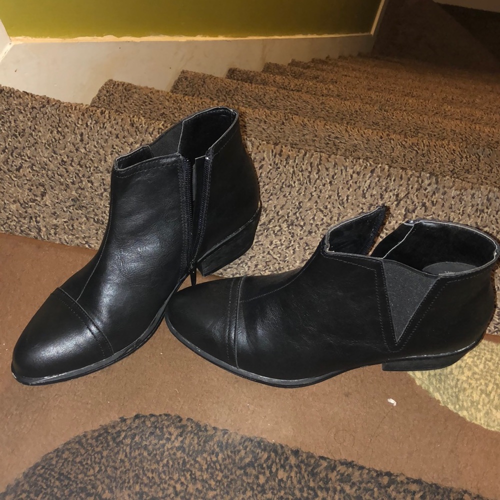 Black boots